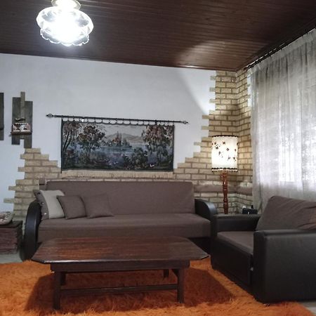 Elaias Gea -Kalampaka Apartment Ngoại thất bức ảnh