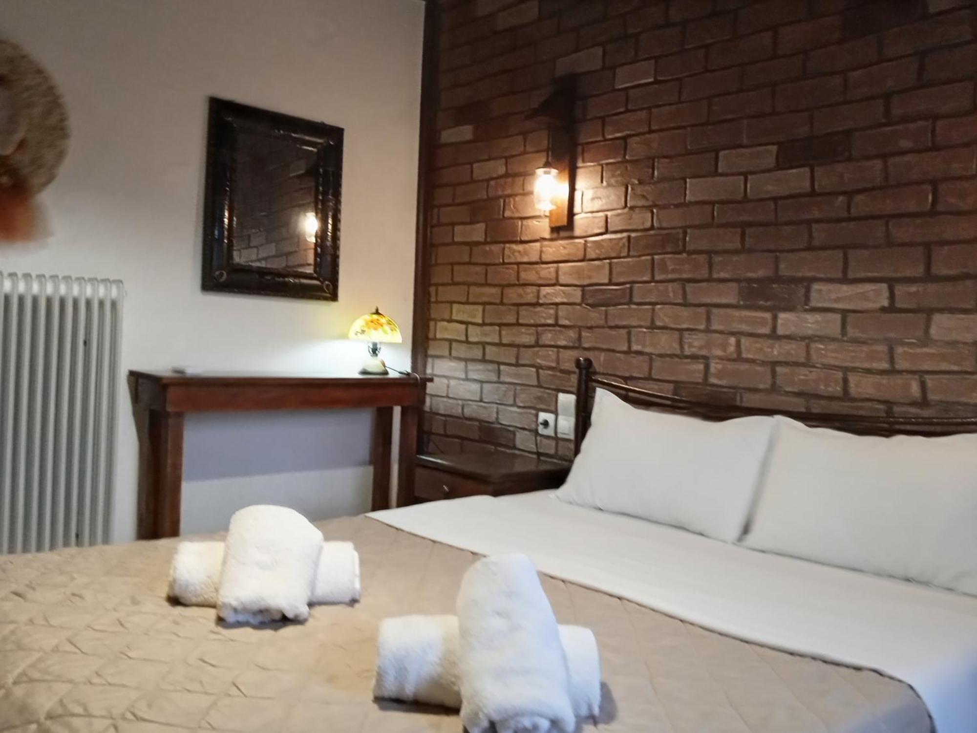 Elaias Gea -Kalampaka Apartment Ngoại thất bức ảnh