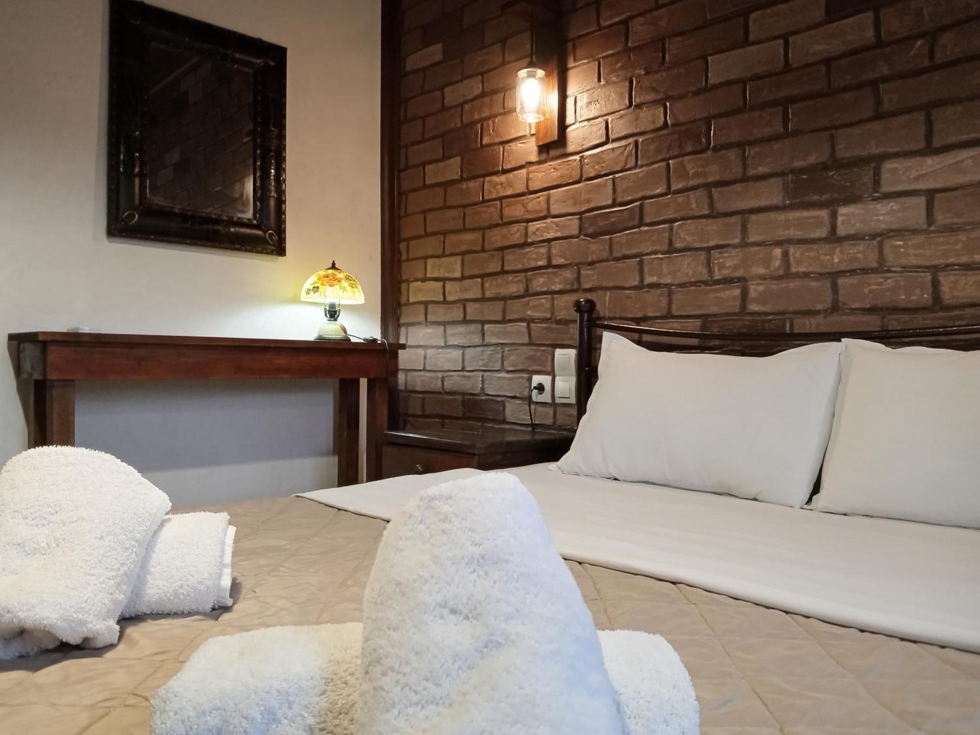 Elaias Gea -Kalampaka Apartment Ngoại thất bức ảnh